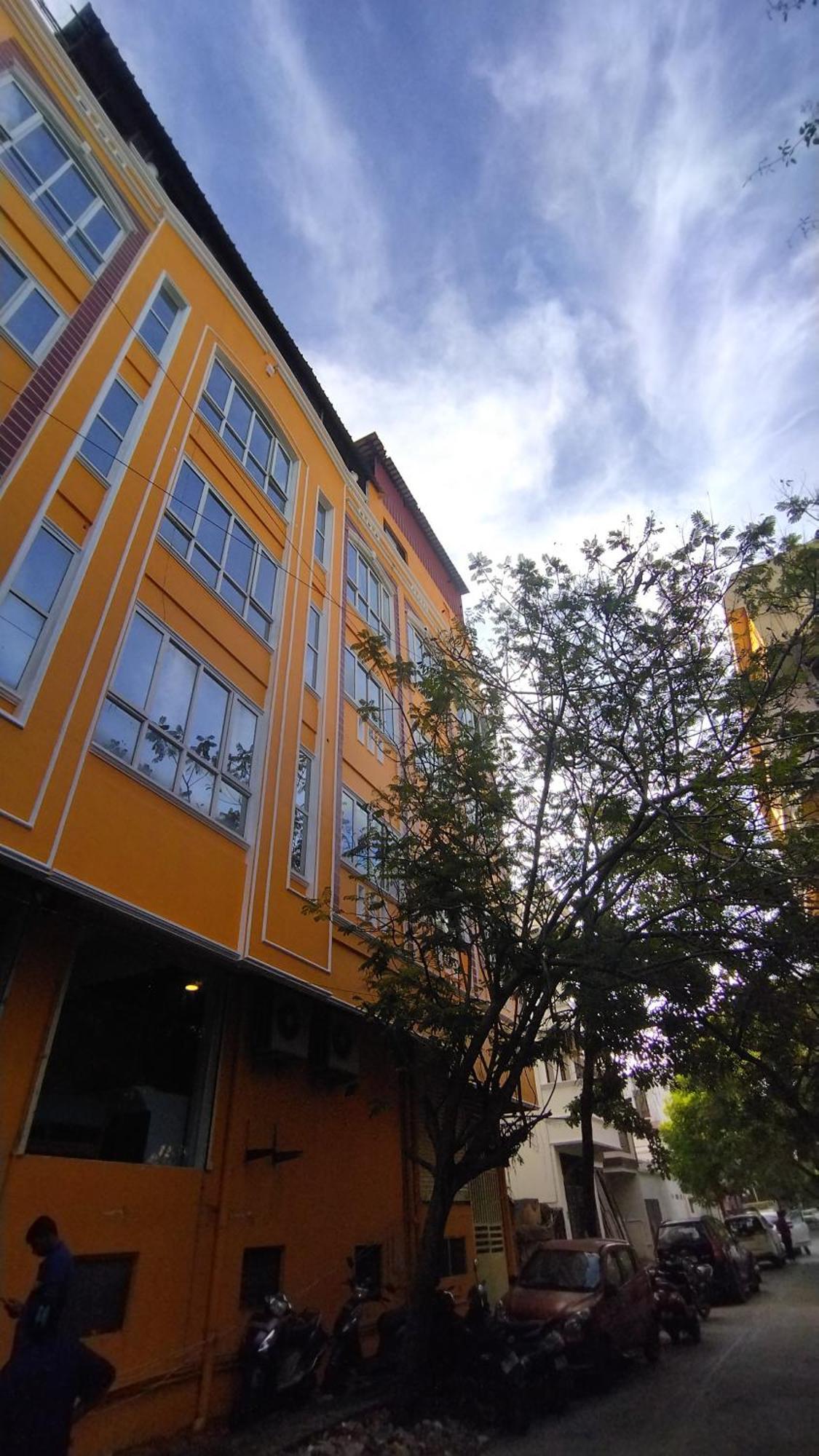 Chaplin Hotel Pondichéry Extérieur photo