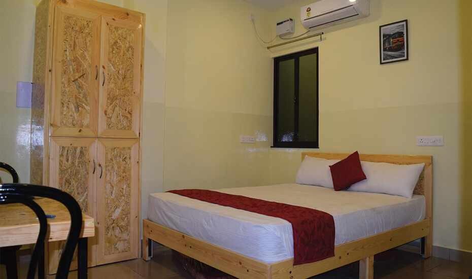 Chaplin Hotel Pondichéry Extérieur photo